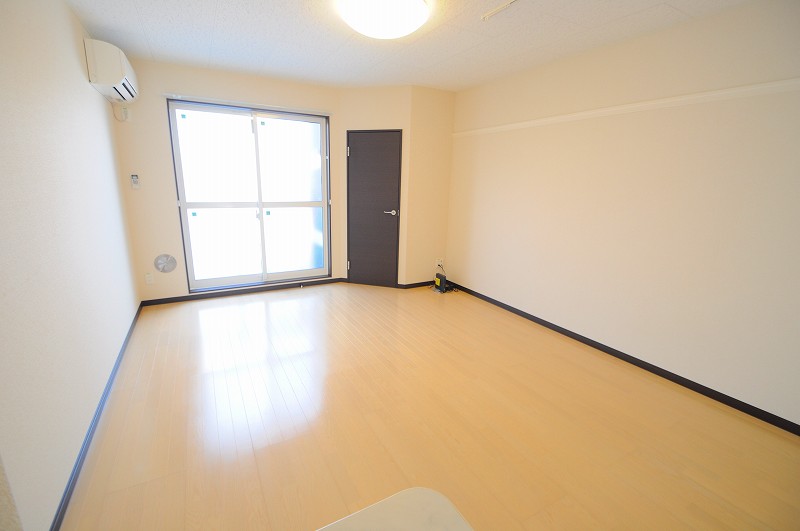 居室・リビング　お部屋によって設備が異なる場合がございます