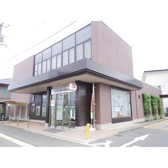 銀行　八十二銀行塩尻西支店（銀行）まで243m