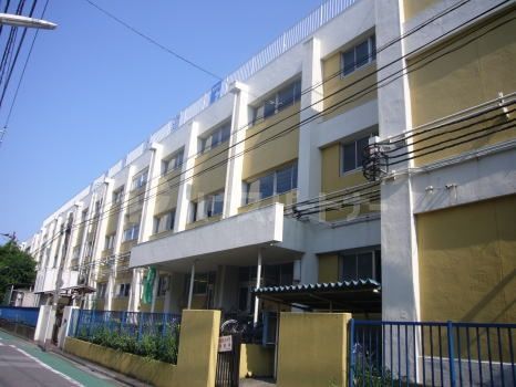 小学校　葛飾区立道上小学校（小学校）まで580m
