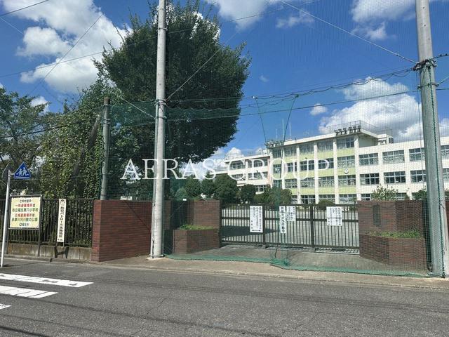 小学校　福生市立福生第六小学校（小学校）まで716m