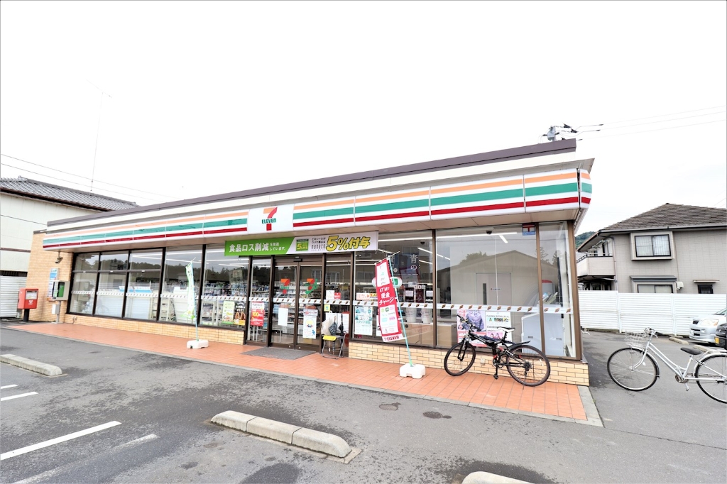 コンビニ　セブンイレブン 栃木平井町店（コンビニ）まで491m