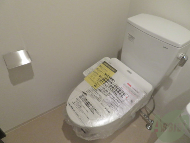 トイレ　ウォシュレット付きのトイレです。シャワートイレは日本の宝。