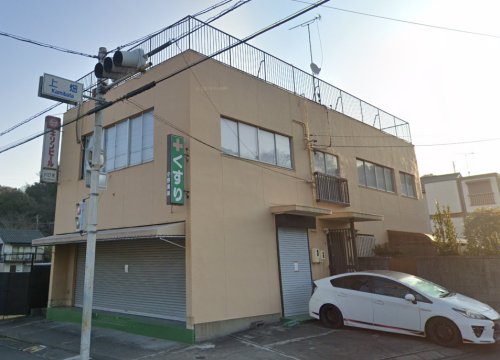 ドラックストア　小野薬品（ドラッグストア）まで492m