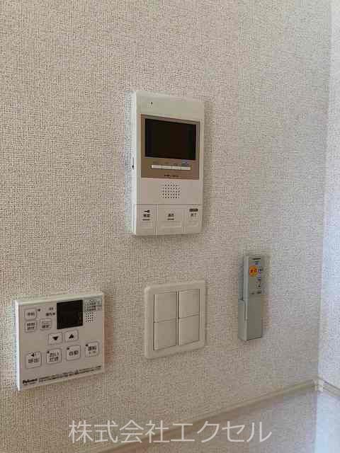 セキュリティ　モニタ付きインターホン。