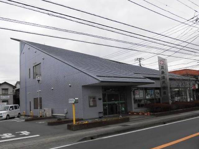 銀行　三島信用金庫松本支店（銀行）まで369m