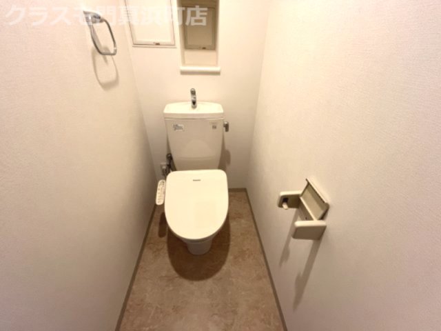トイレ　イメージとして同建物他部屋を表示しています