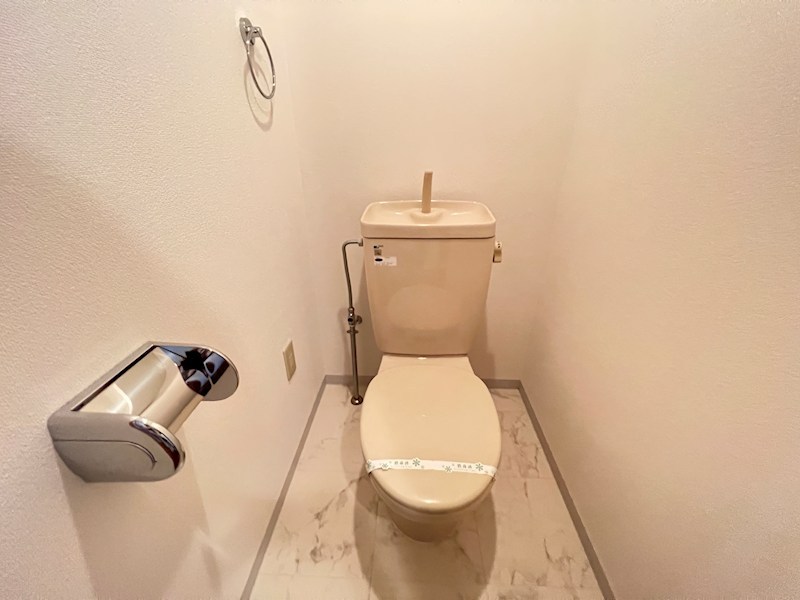 エスリード新神戸のトイレ写真