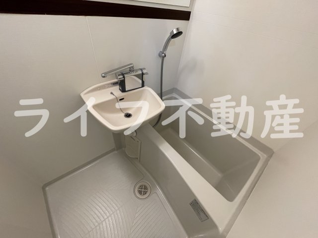 バス・シャワールーム　お風呂です