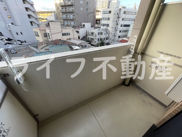 バルコニー　バルコニーがあります