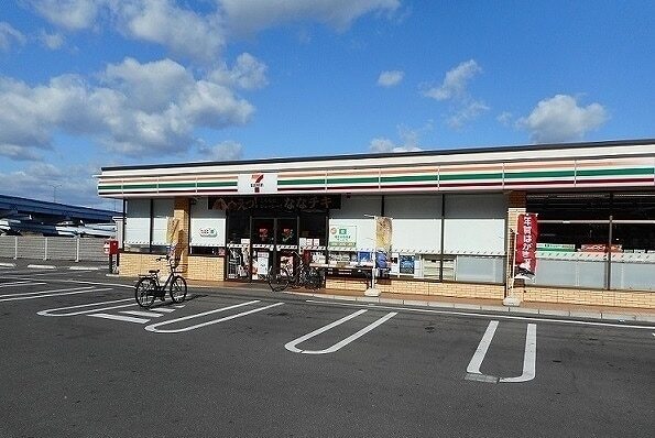 その他　セブンイレブン津田浜之町店さん（その他）まで800m