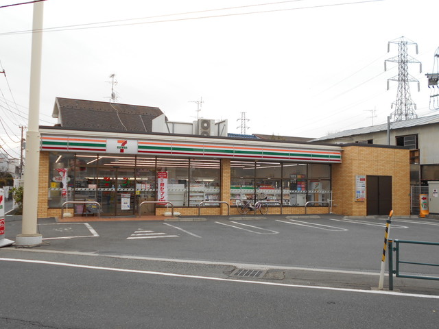 コンビニ　セブンイレブン　世田谷給田４丁目店（コンビニ）まで500m