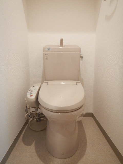 トイレ　コンパクトで使いやすいトイレです