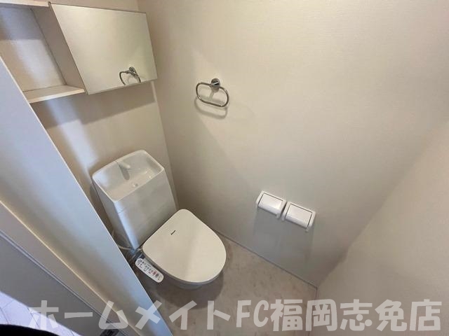 ＪＲ篠栗線 原町駅 徒歩9分 2階建 築2年のトイレ写真