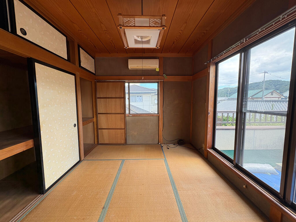 内郷内町戸建の内装写真