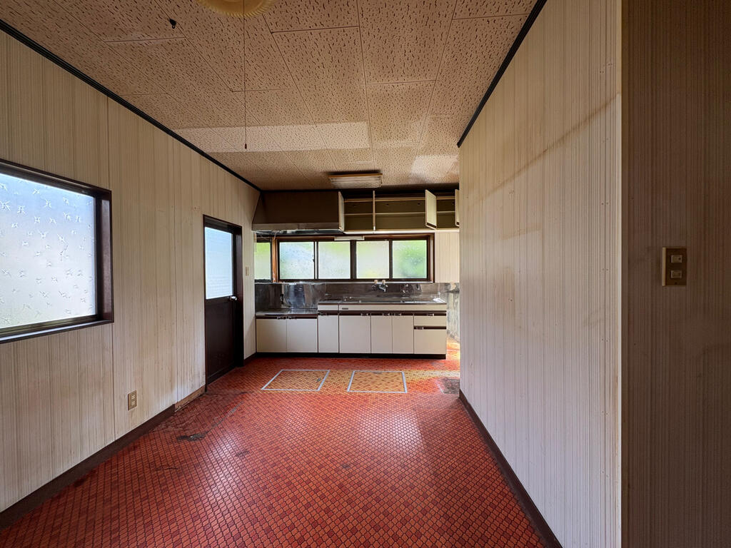 内郷内町戸建のキッチン写真