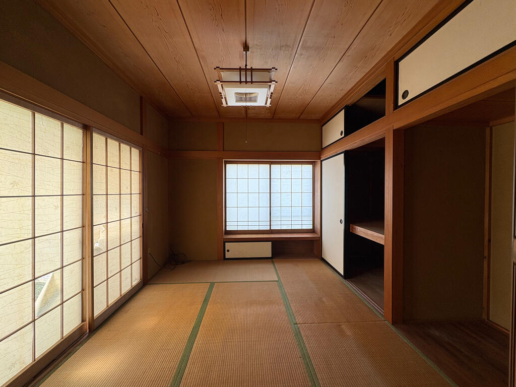内郷内町戸建の内装写真