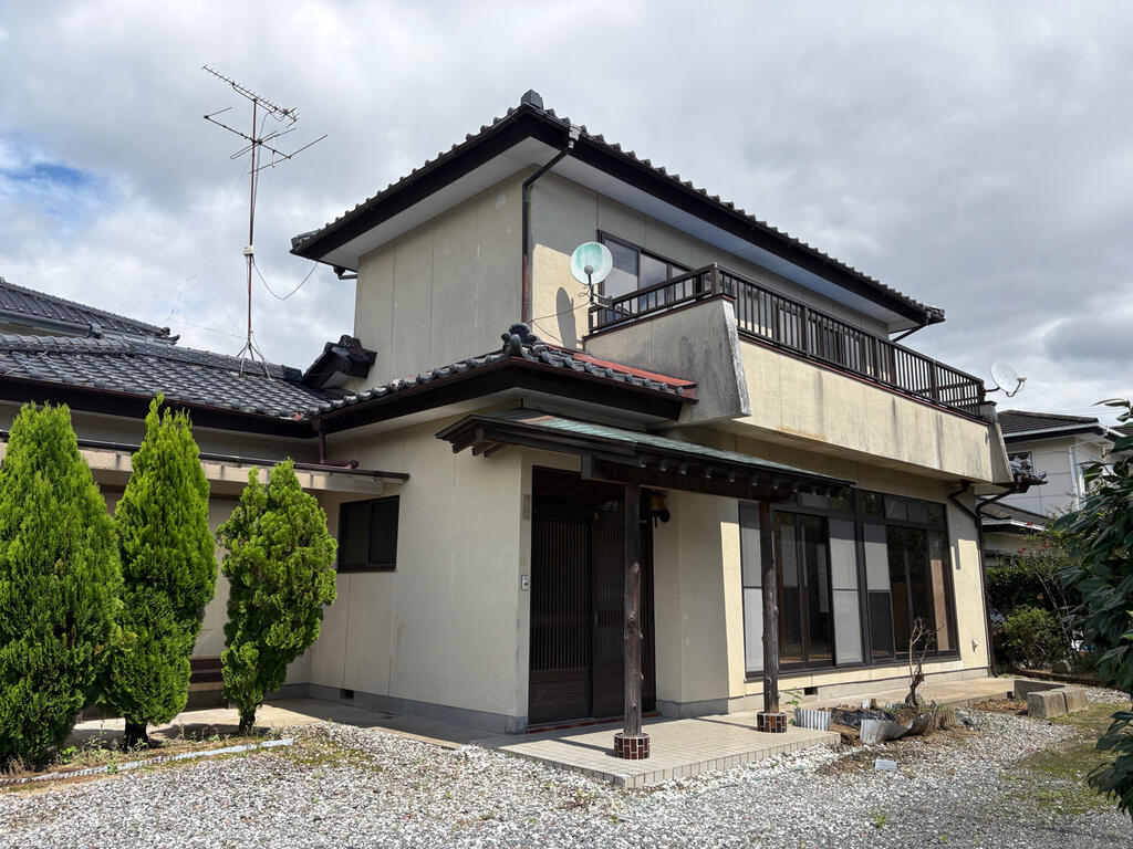 内郷内町戸建