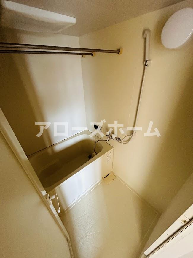 ＪＲ山陽本線 明石駅 バス乗車時間：16分 最寄りバス停で下車 徒歩5分 4階建 築21年の風呂写真