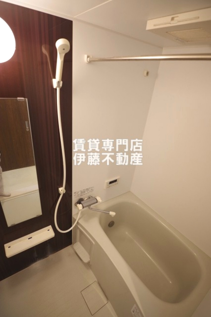 バス・シャワールーム　追い焚き機能付給湯設備