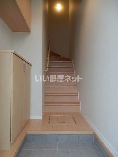 グリーンヒルズDの玄関写真