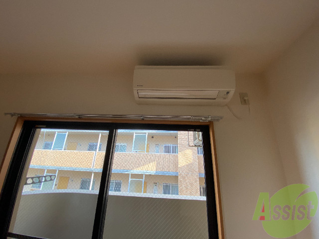 その他設備　ちゃんとエアコンもついているので、夏や冬もＯＫです。