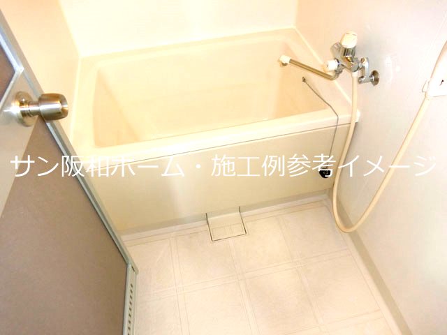 近鉄大阪線 高安駅 徒歩5分 4階建 築34年の風呂写真