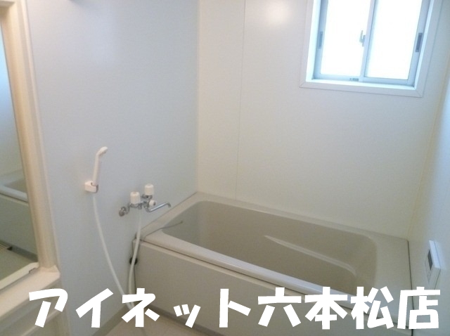 バス・シャワールーム　一日の疲れを洗い流しましょう。