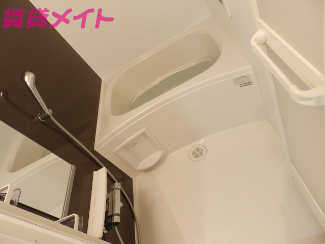バス・シャワールーム　同型参考写真
