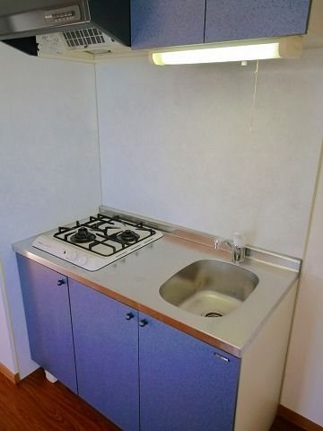 キッチン　※別号室の参考写真です。