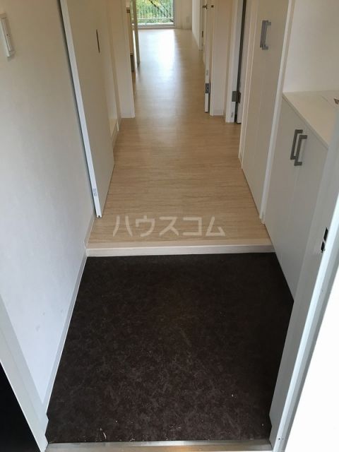 アパルトマン北千里の玄関写真