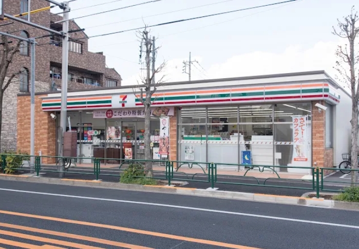 コンビニ　セブンイレブン吉祥寺立教通り店（コンビニ）まで495m