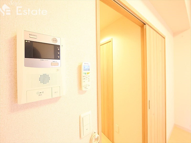 セキュリティ　モニター付きインターホン