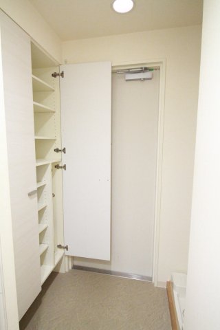 玄関　駒込レジデンス壱番館　豊島区駒込2