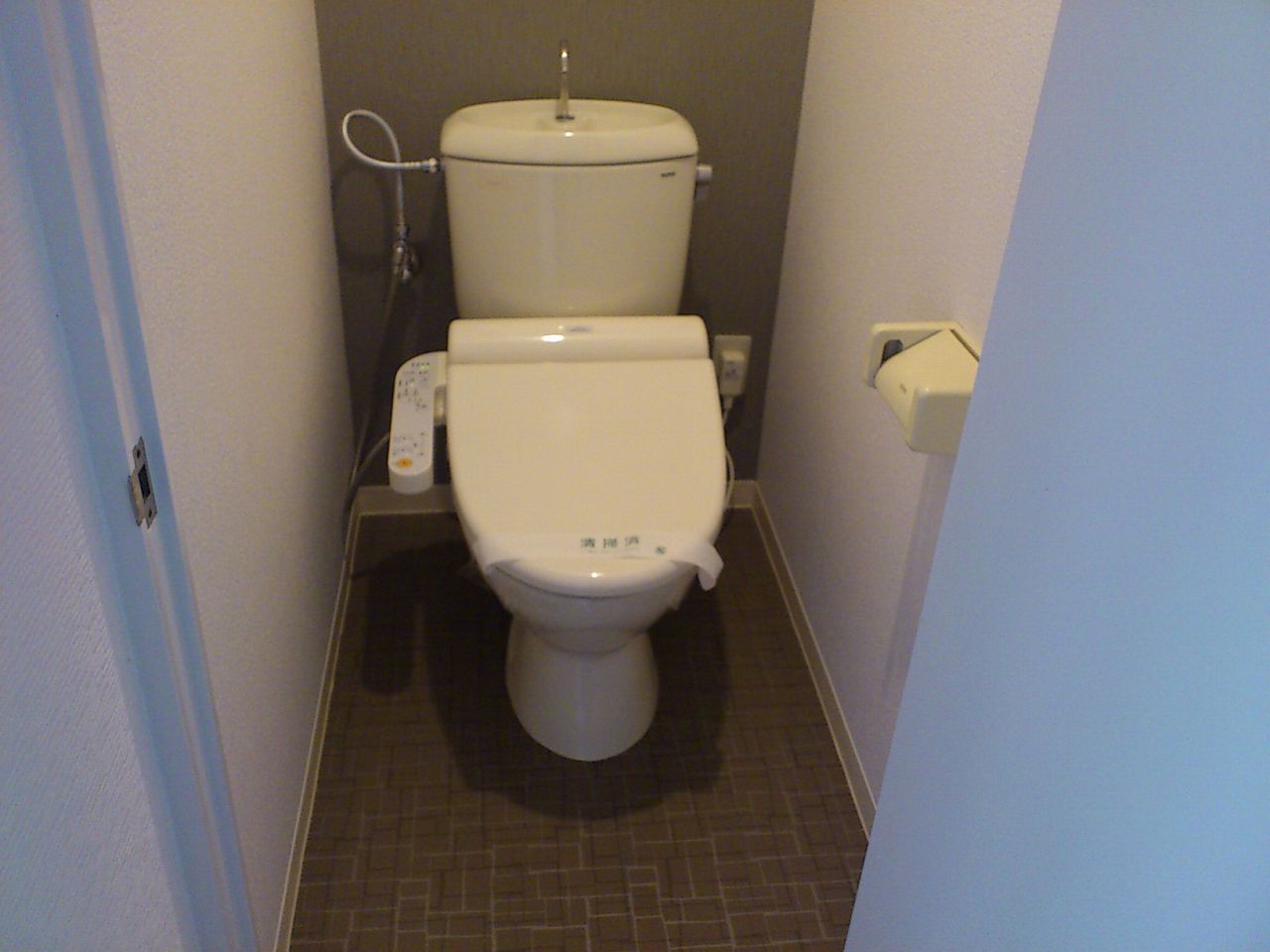ＪＲ阪和線 上野芝駅 徒歩18分 3階建 築39年のトイレ写真
