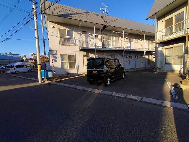 駐車場　駐車場