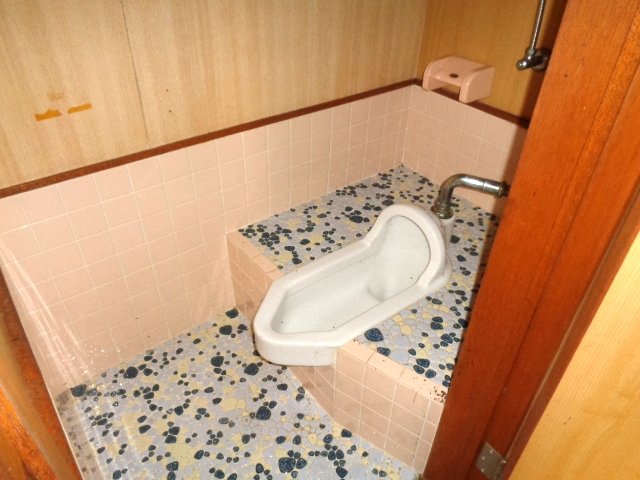 【鹿児島市宇宿のアパートのトイレ】