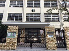 【大阪市平野区長吉六反のアパートの小学校】