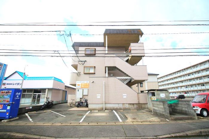 建物外観　建物外観を気になさる方へ、見た目の良い物件です