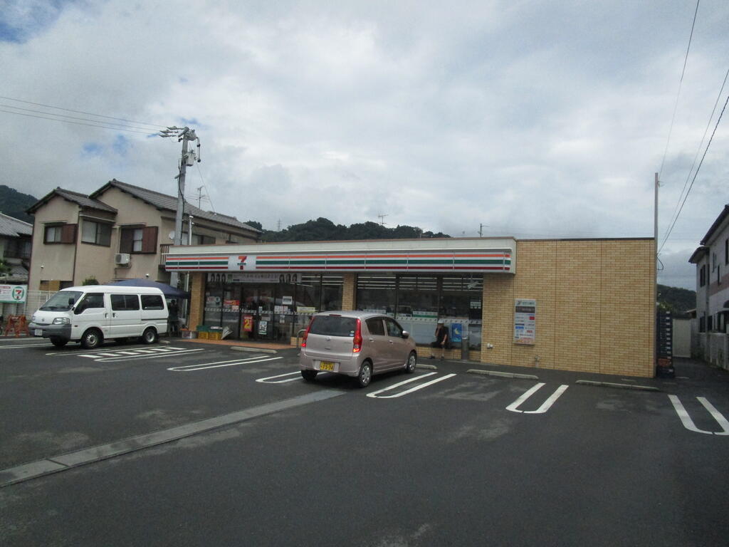 コンビニ　セブンイレブン清水梅ヶ谷店（コンビニ）まで790m