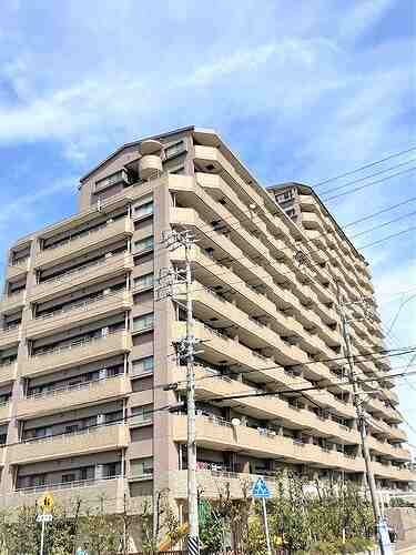 名古屋市北区山田北町のマンションの建物外観