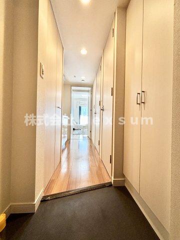 玄関　明るい玄関です