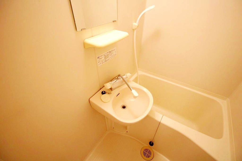 バス・シャワールーム　バス