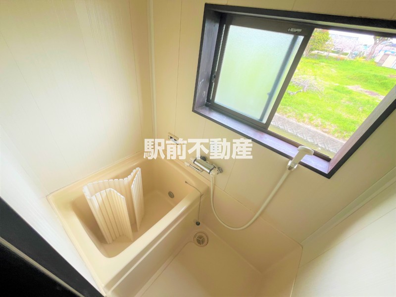 バス・シャワールーム　シャワー付き