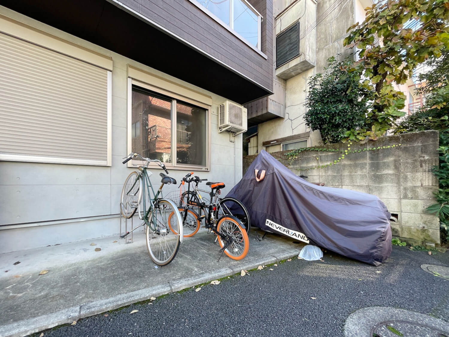 【Glanz西新宿の駐車場】