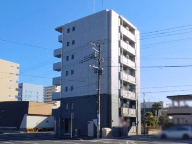 宇都宮市元今泉のマンションの建物外観