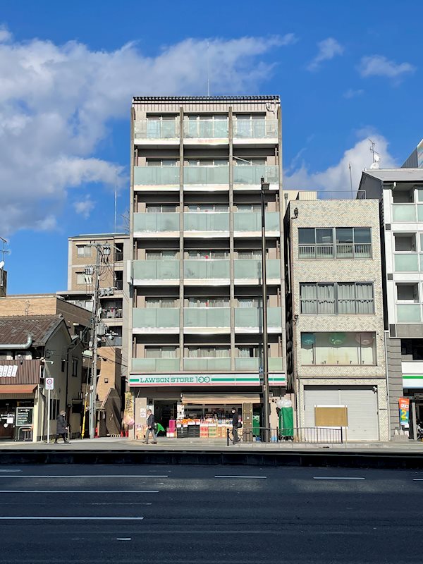 京都市東山区東橋詰町のマンションの建物外観