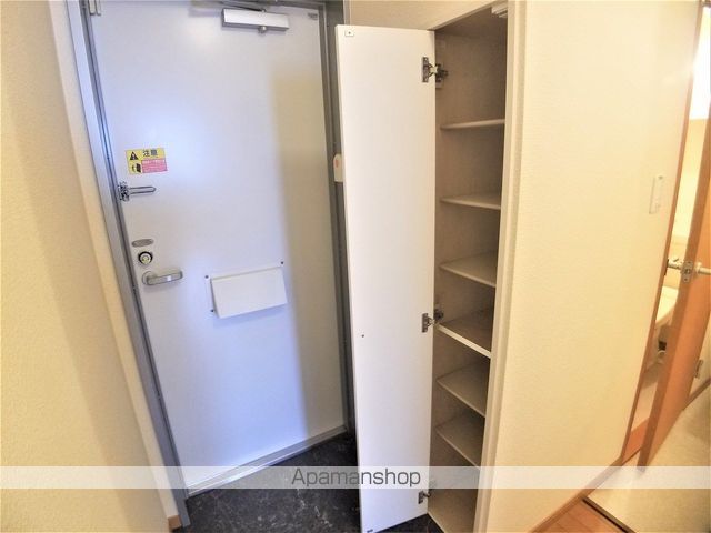レオパレス浜川田の玄関写真