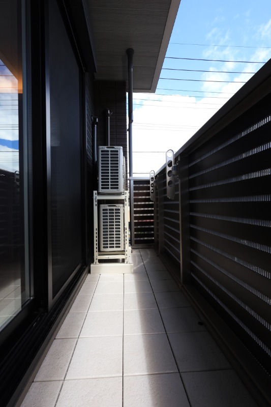 バルコニー　図面と現状に相違がある場合には現状を優先