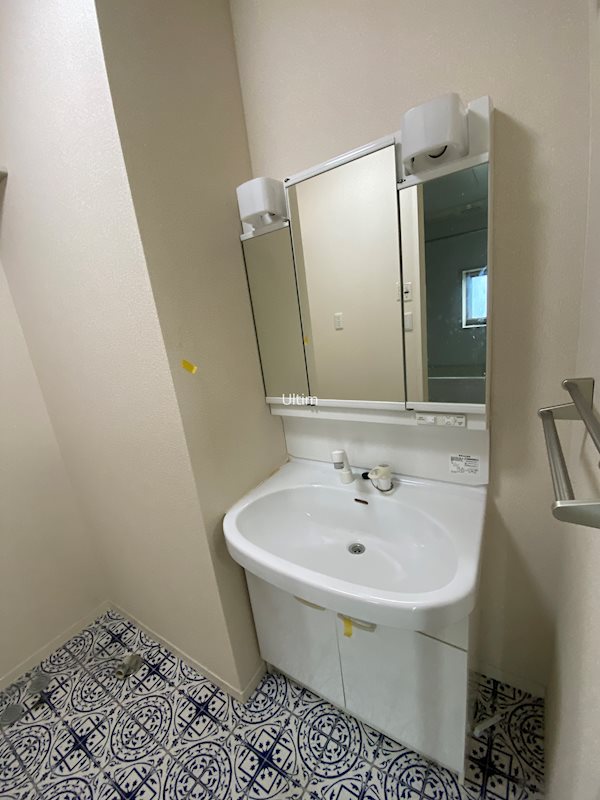 洗面設備　別室の画像です、ご参考までに