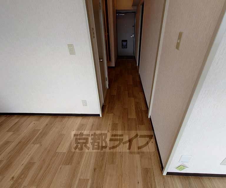 その他部屋・スペース　清潔感のある廊下です。